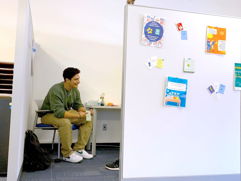Rafael in a coaching session at the in-person office